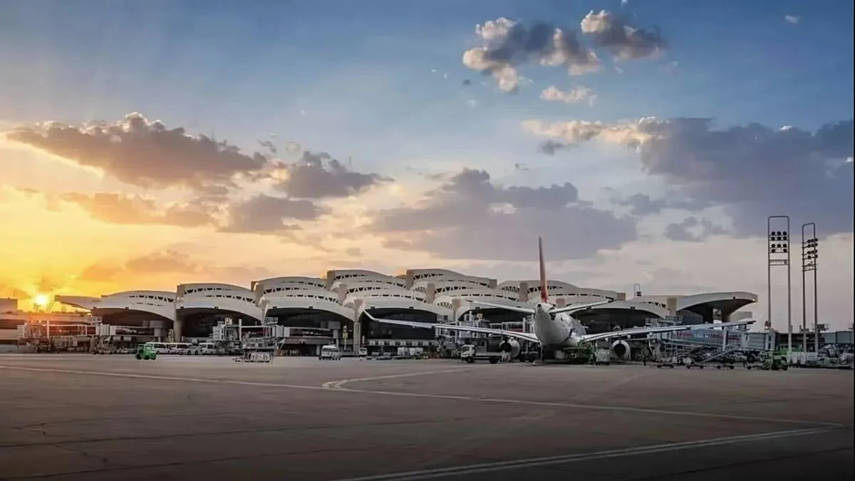 Saudi Arabia shuts airport and vows a 'serious response' to the Houthis