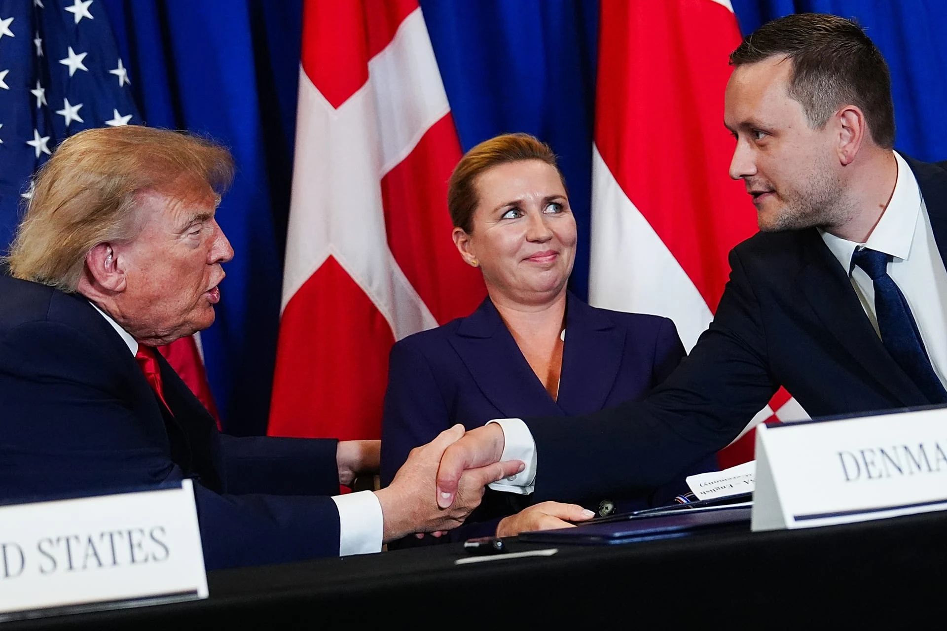 Президент США Дональд Трамп, премьер-министр Дании Метте Фредериксен и премьер-министр Гренландии Йенс-Фредерик Нильсен в ООН в Нью-Йорке, 22 сентября 2026 года