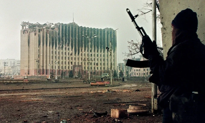 1995, Grozny. Photo: Mikhail Evstafiev / AFP